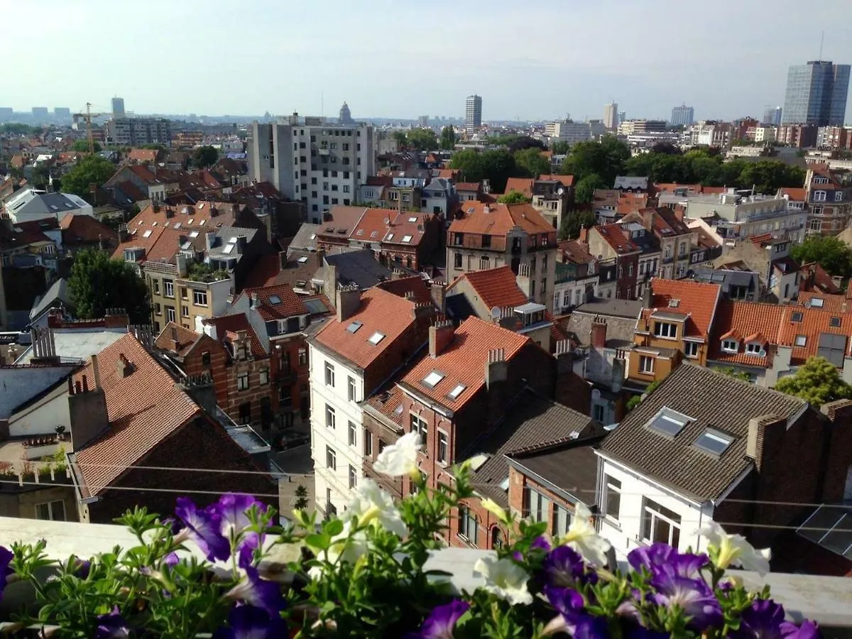 Lovely View Ensuite Room Brussels Homestay